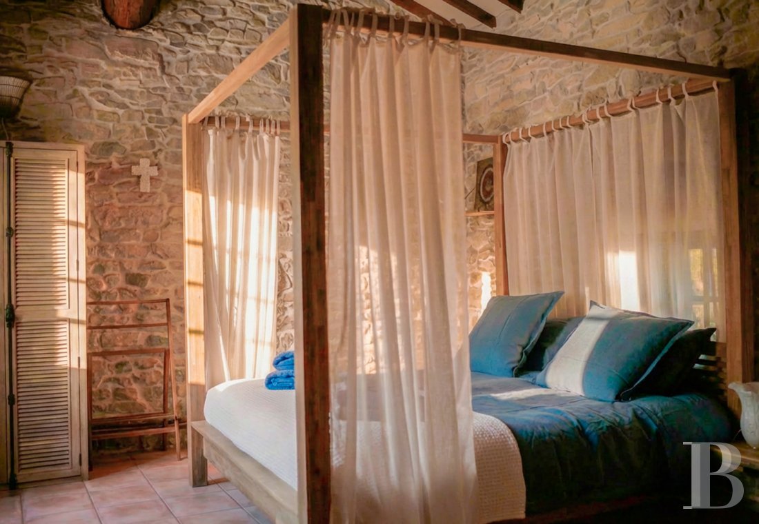 Dans le Gard, entre Nîmes et Montpellier,  une maison de village surplombant la vallée de la Vaunage - photo  n°14